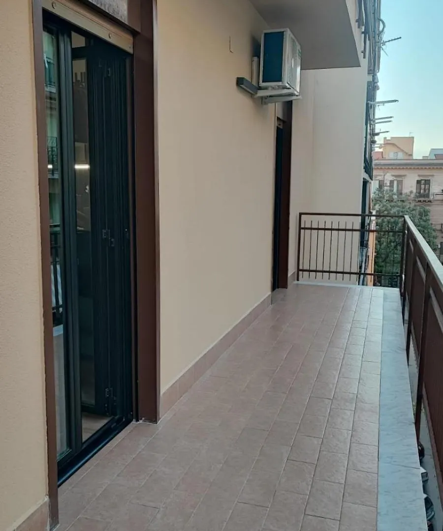 Lm Industrial Apartment & Suite Palermo 0*,